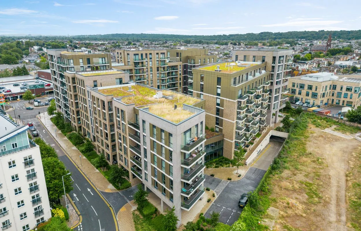 Hamond Court Queenshurst Square, London, KT2, photo 2