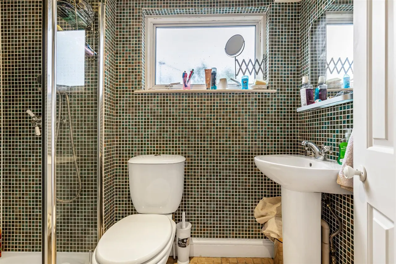 Ashleigh Road, Mortlake, SW14, photo 9
