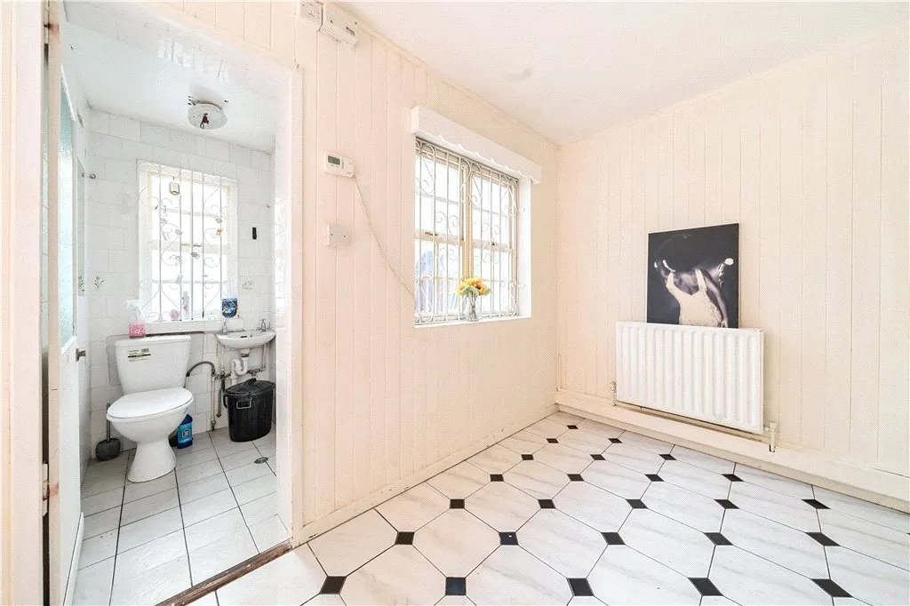 Kelvington Road, SE15, photo 19