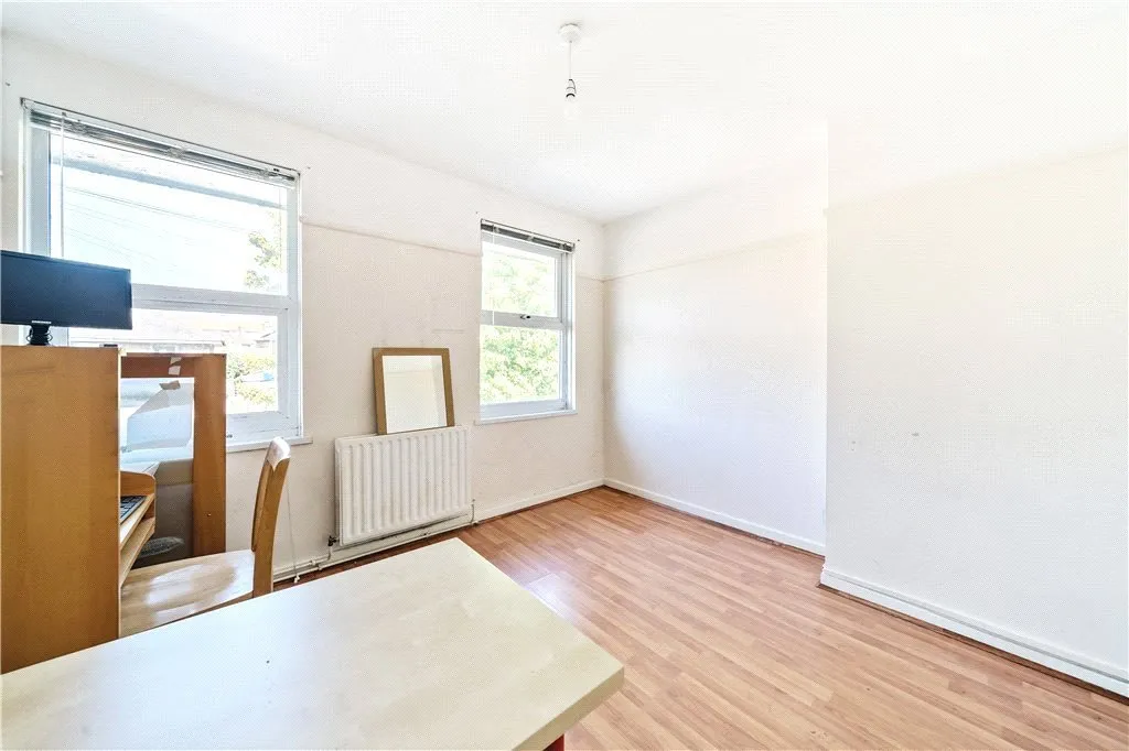 Kelvington Road, SE15, photo 15