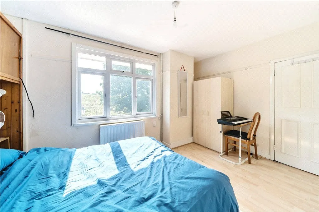 Kelvington Road, SE15, photo 16