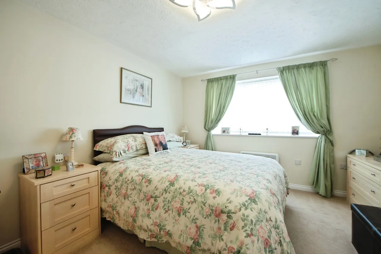 Hayling Close, Gosport, PO12, photo 10