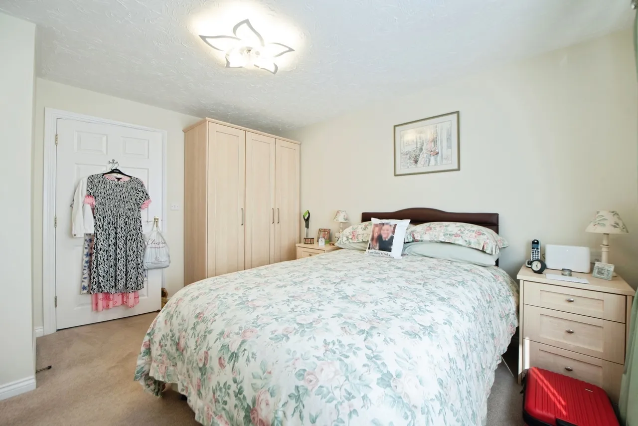 Hayling Close, Gosport, PO12, photo 11