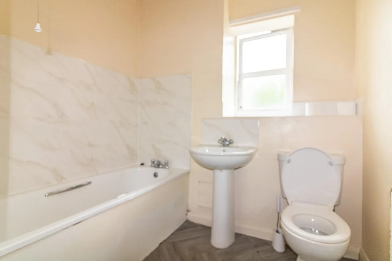 Knighton Lane, Knighton Lane, Leicester, LE2 8BE, photo 13