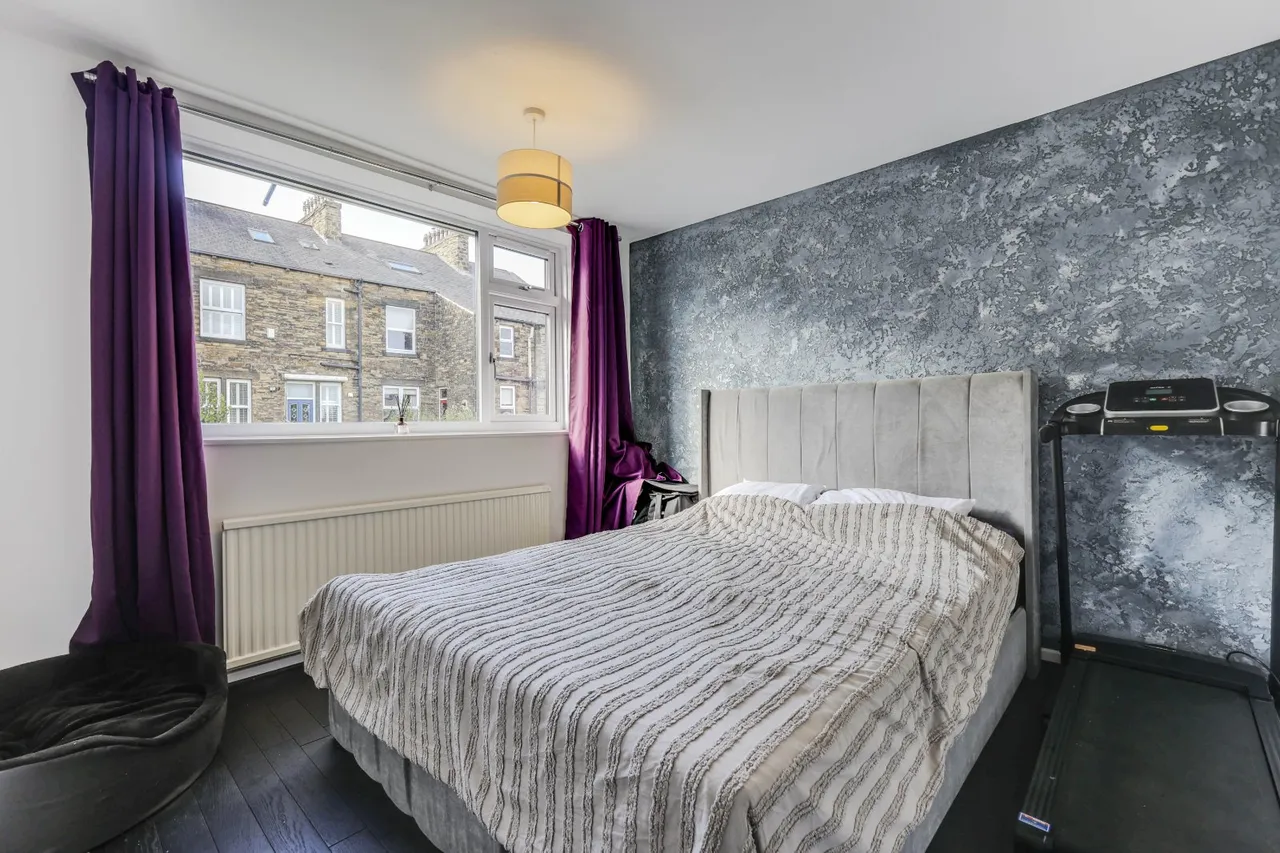 Arncliffe Garth, Stanningley, LS28, photo 9
