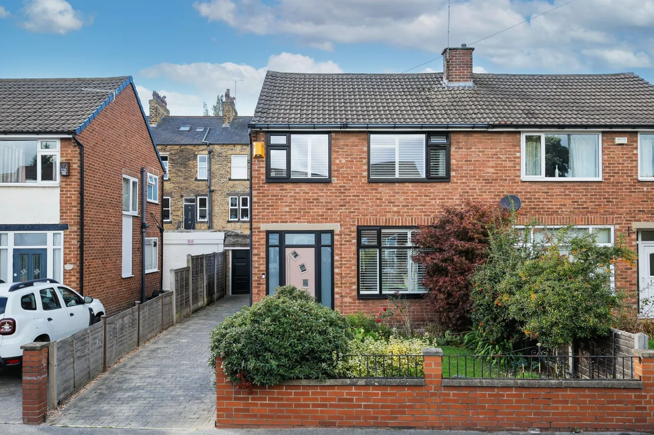 Arncliffe Garth, Stanningley, LS28, photo 15