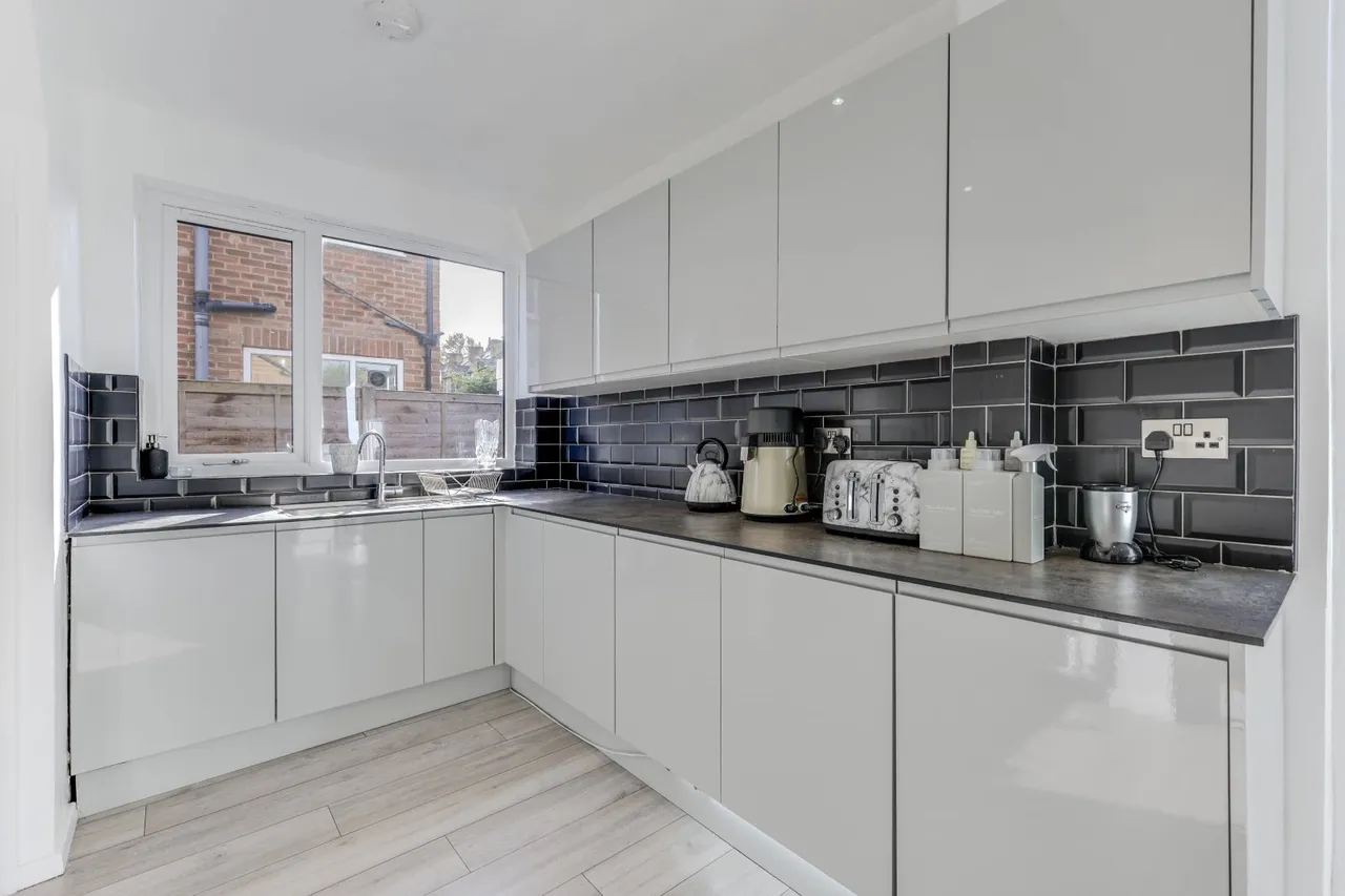 Arncliffe Garth, Stanningley, LS28, photo 4