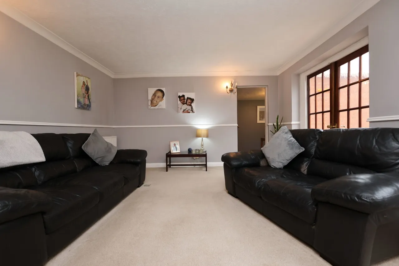 Beacon View, Rednal, B45, photo 12