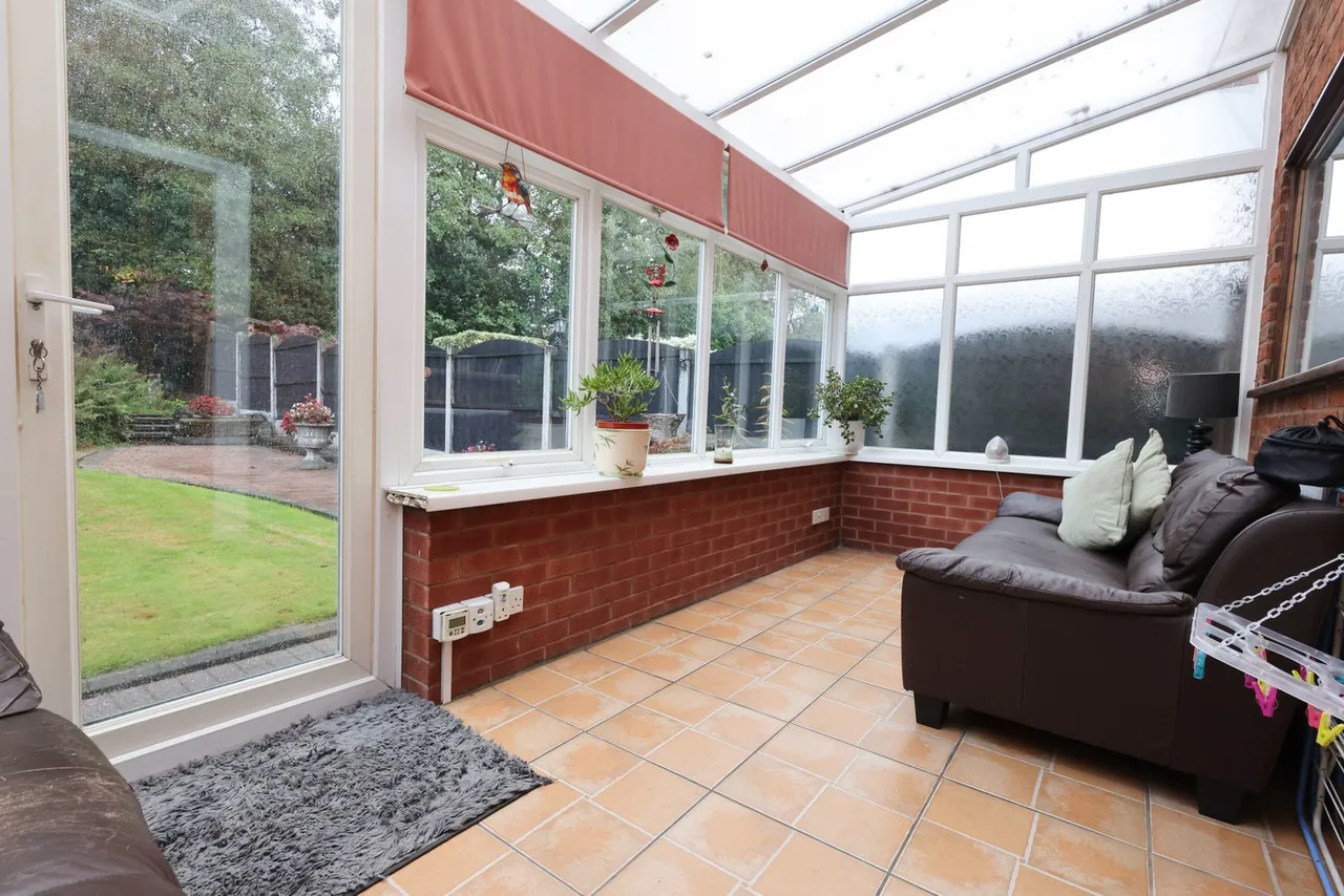 Beacon View, Rednal, B45, photo 21