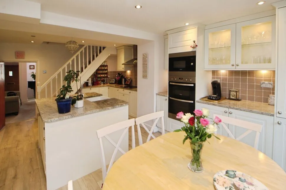 Cliffe Road, Glossop, Derbyshire, SK13, photo 6