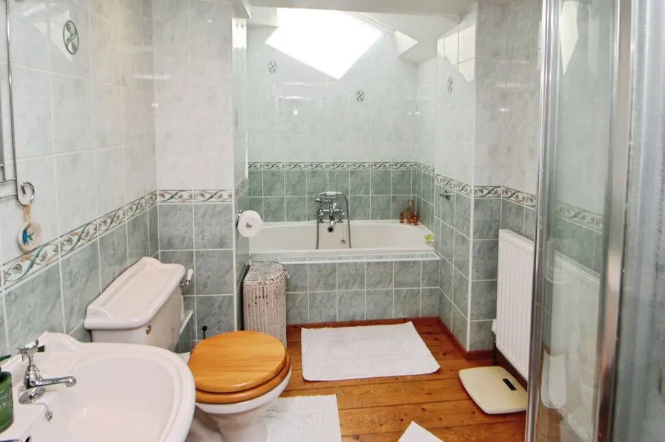 Cliffe Road, Glossop, Derbyshire, SK13, photo 11