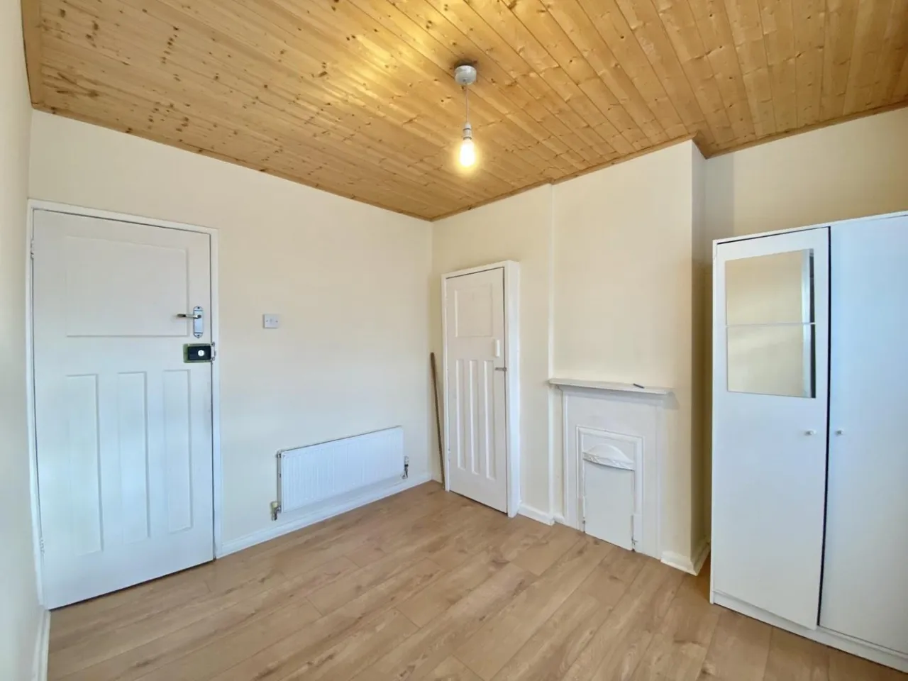 Coronation Road, Hayes, UB3, photo 9