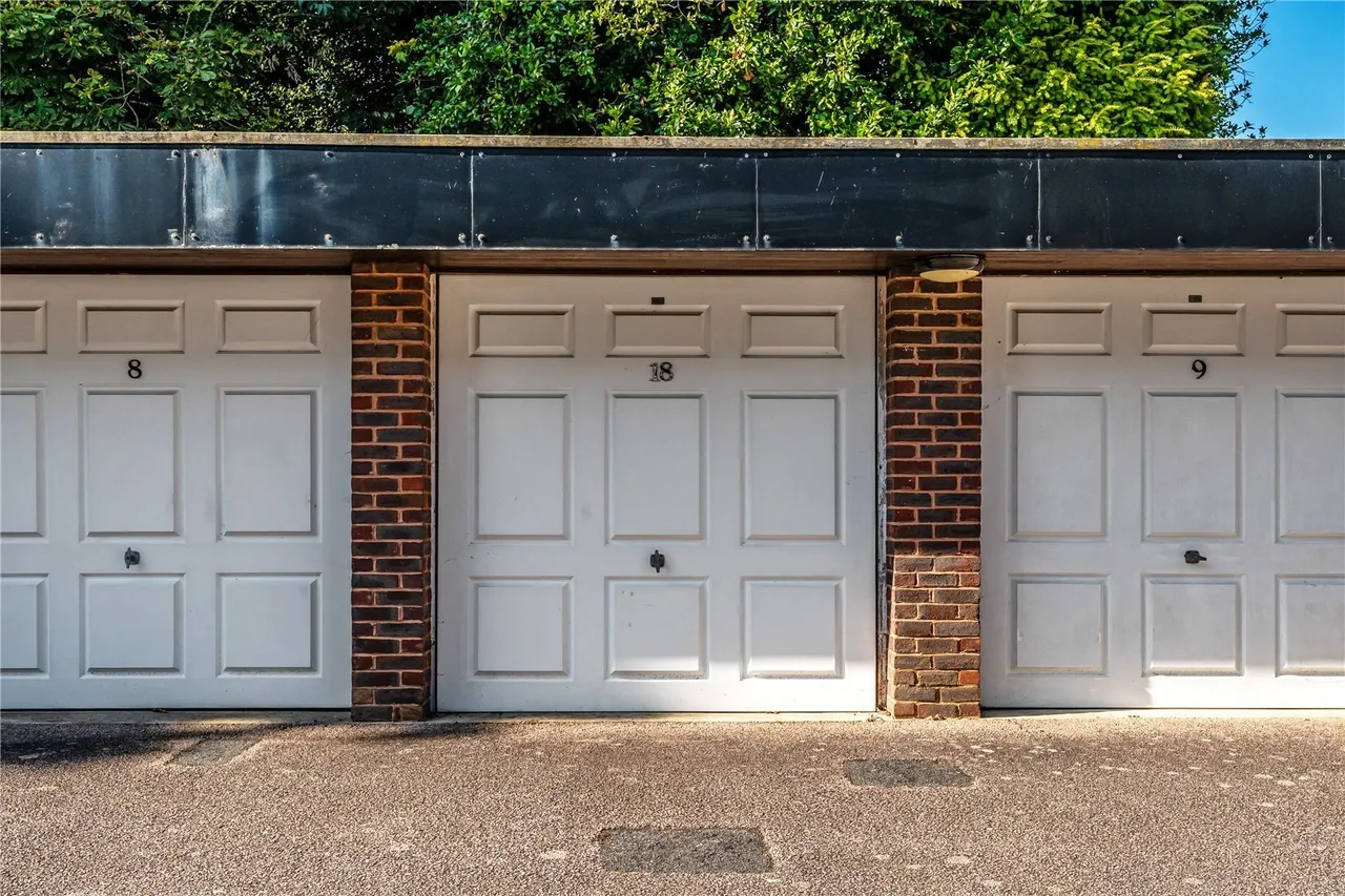 West Hill, Oxted, RH8, photo 17