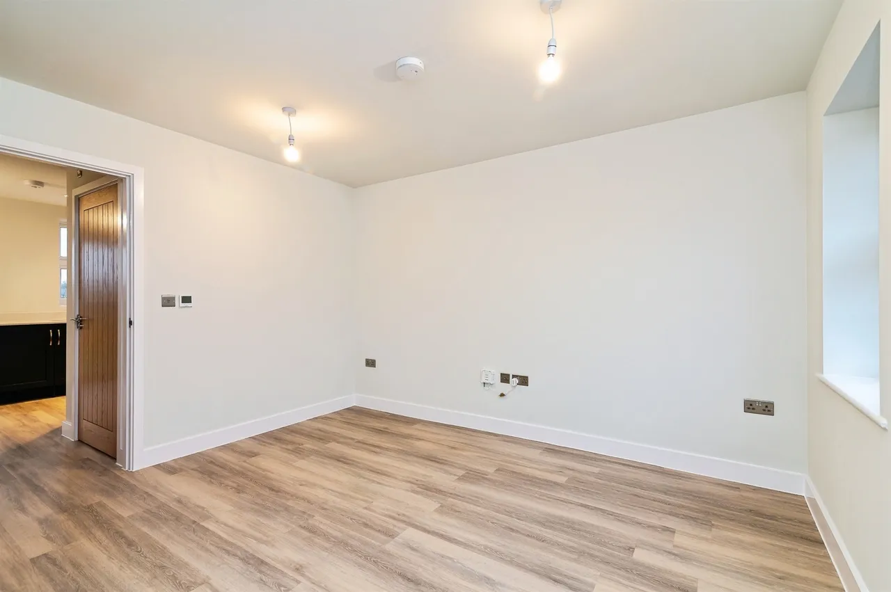Coventry Lane, Bramcote, NG9, photo 5