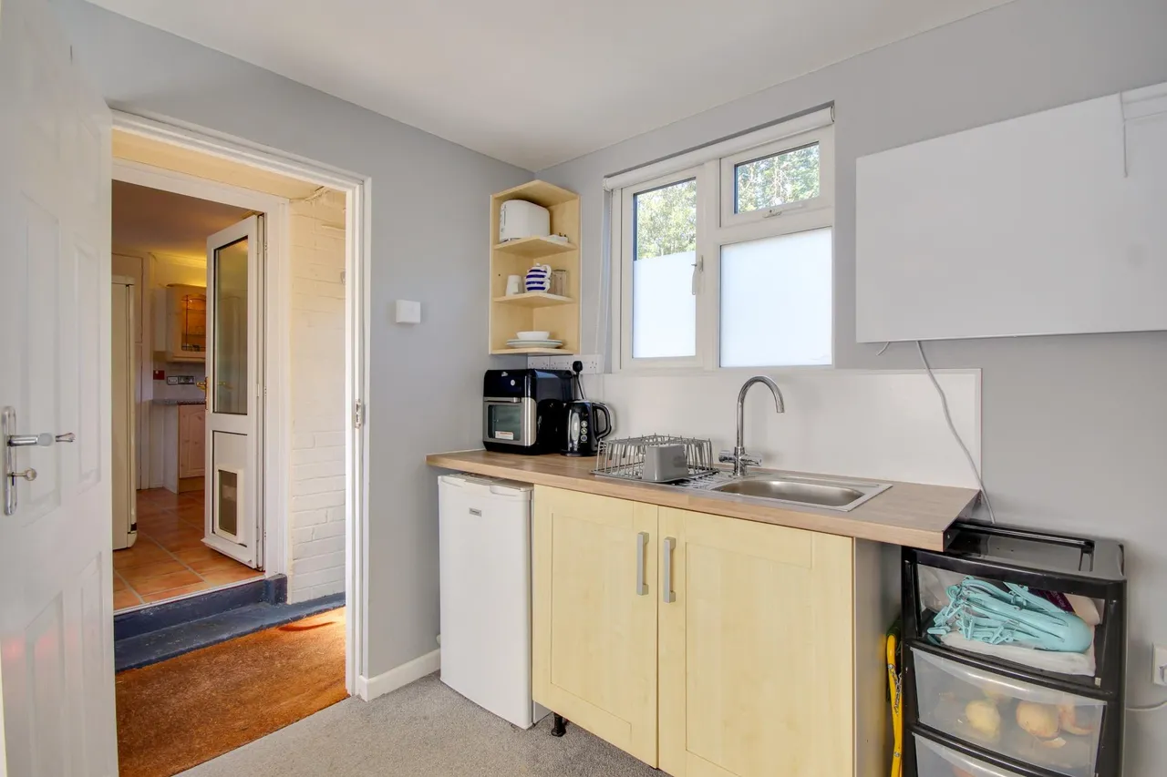 Lichfield Road, Gloucester, GL4, photo 8