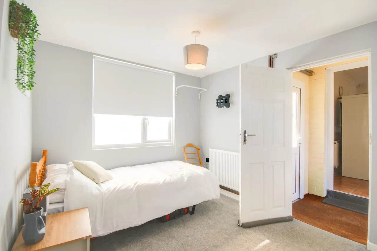 Lichfield Road, Gloucester, GL4, photo 9