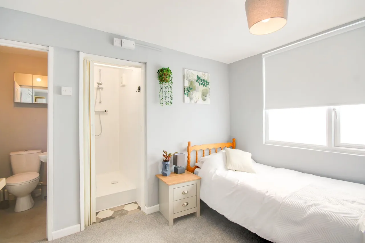Lichfield Road, Gloucester, GL4, photo 7