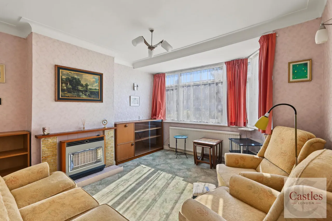 Broadlands Avenue, Enfield, EN3, photo 2