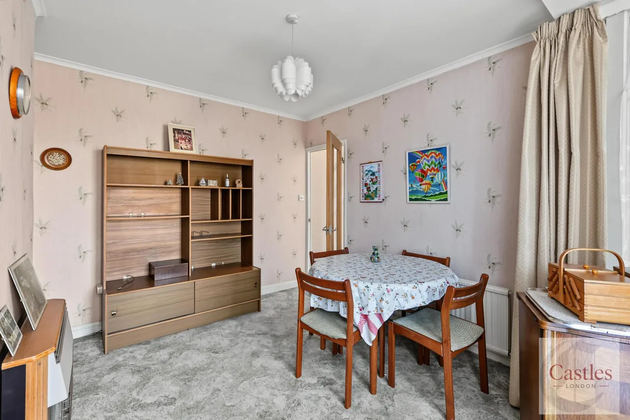 Broadlands Avenue, Enfield, EN3, photo 4