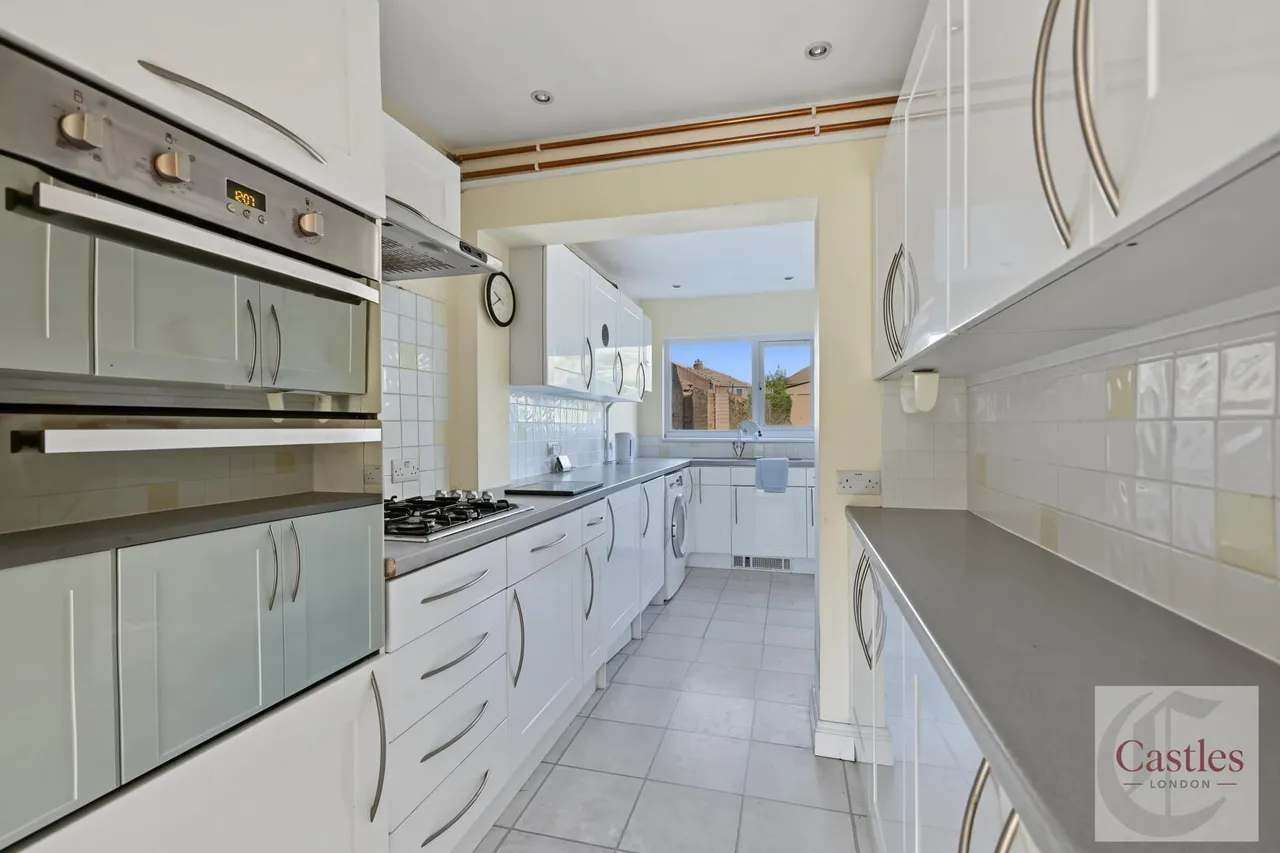 Broadlands Avenue, Enfield, EN3, photo 5