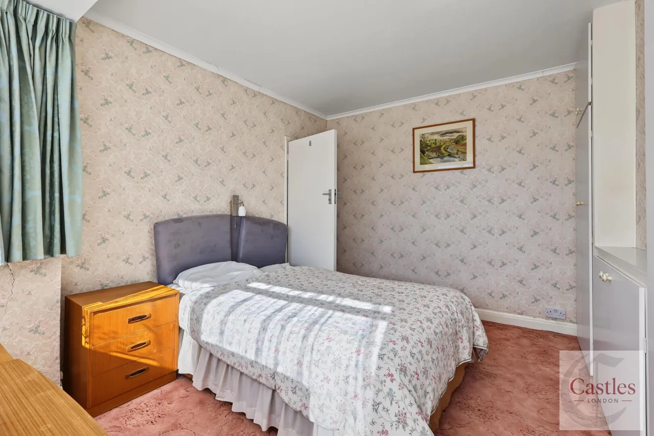 Broadlands Avenue, Enfield, EN3, photo 14