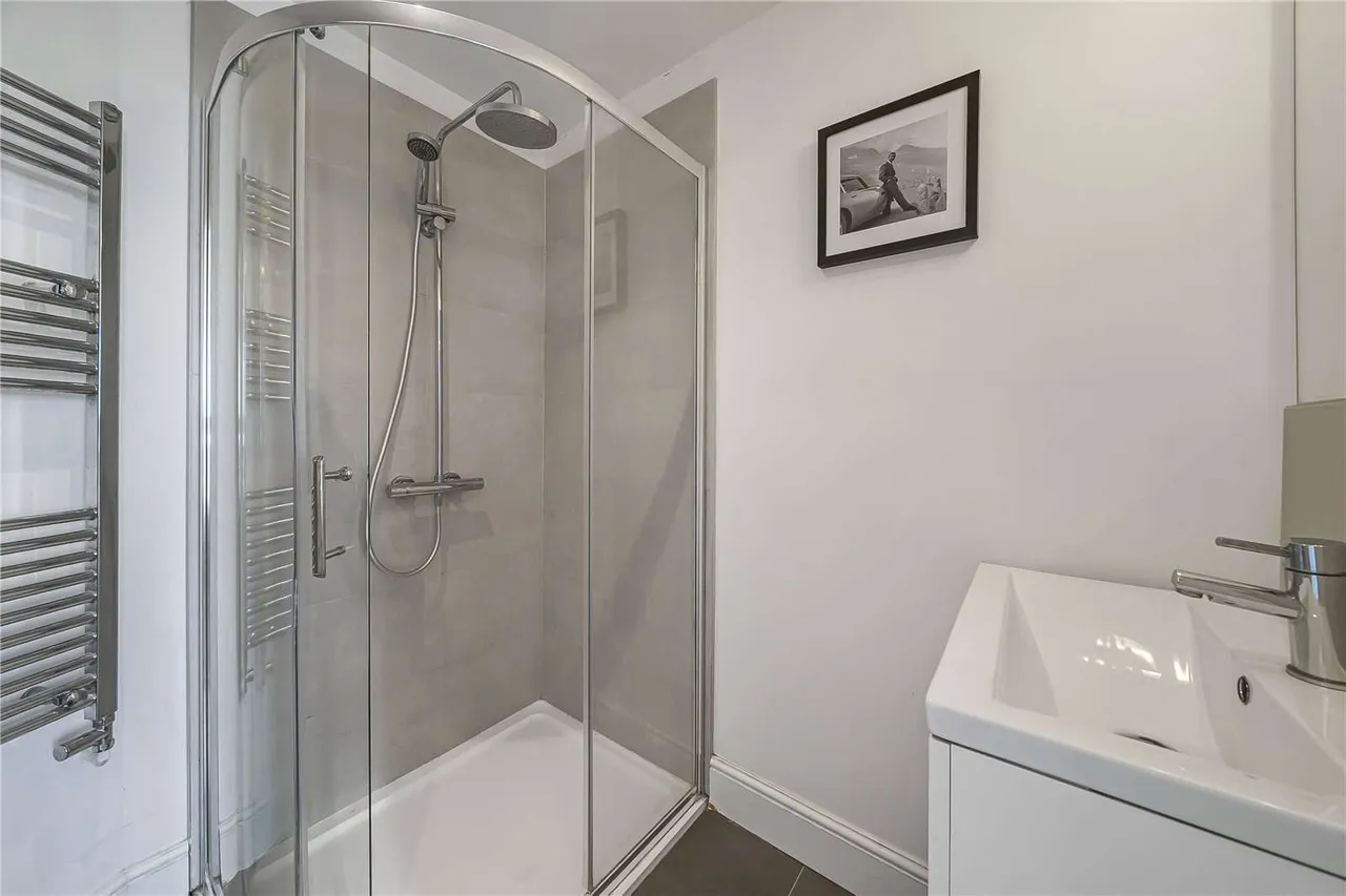 Twickenham Road, Teddington, TW11, photo 6