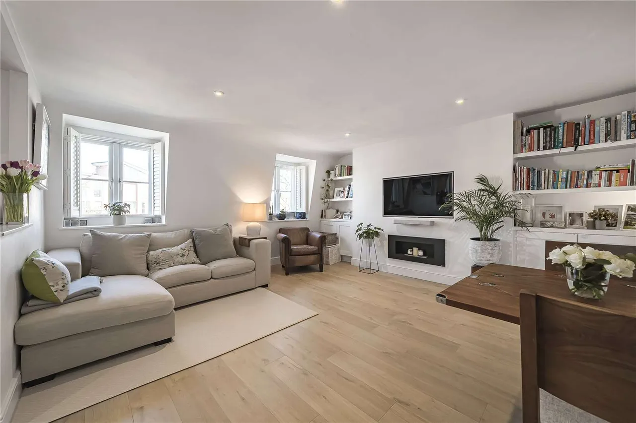 Twickenham Road, Teddington, TW11, photo 2