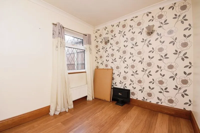 Heideburg Road, Canvey Island SS8 8HB, photo 7