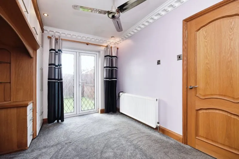 Heideburg Road, Canvey Island SS8 8HB, photo 10