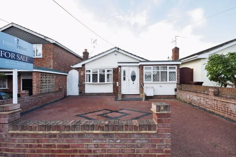 2 bed house for sale — Heideburg Road, Canvey Island SS8 8HB