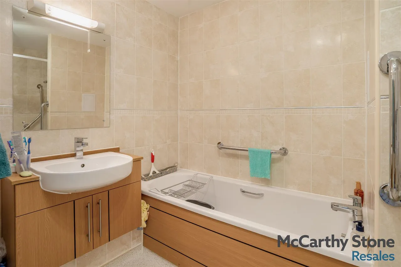 Marlborough Road, Cardiff, CF23, photo 11