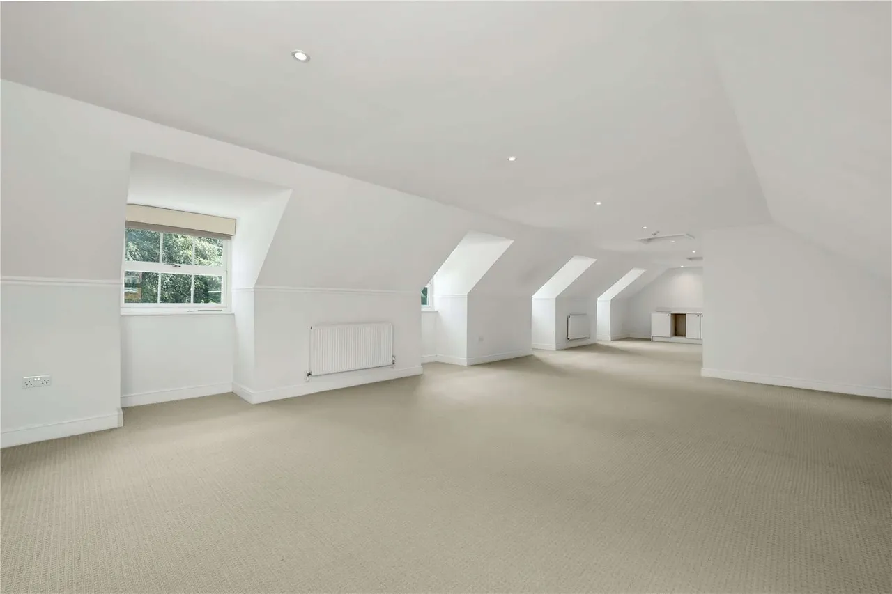 Cavendish Road, Weybridge, KT13, photo 16