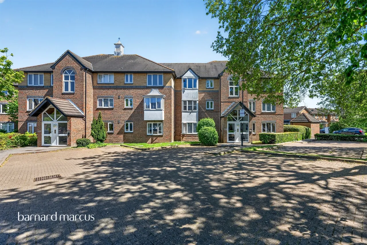 Cotswold Way, Worcester Park, photo 12