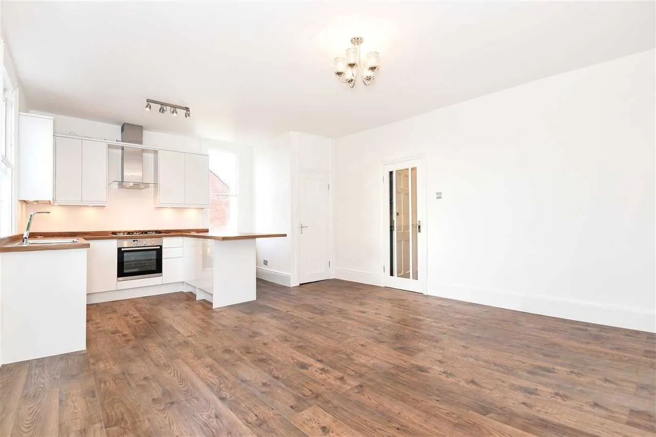 Aboyne, Waldron Road, Harrow, photo 5
