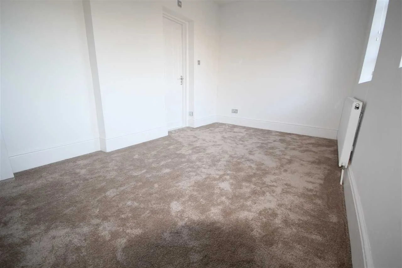 Aboyne, Waldron Road, Harrow, photo 11