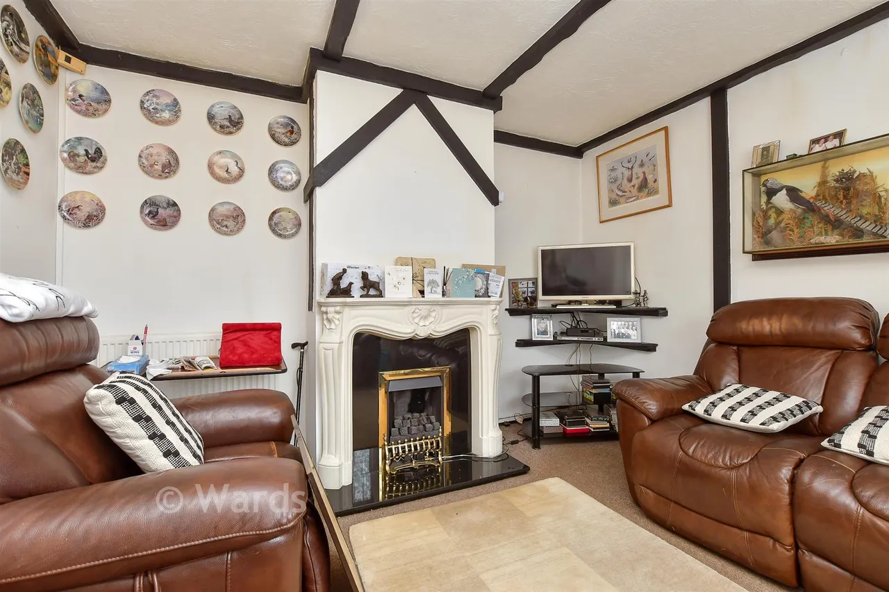 Carnation Road, Strood, ME2, photo 3