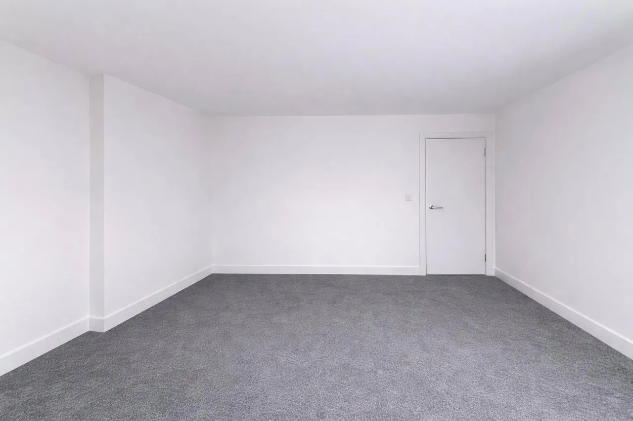 Commercial Street, Newport, NP20, photo 7