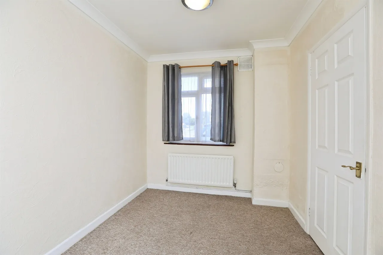 Regis Crescent, Sittingbourne, ME10, photo 8