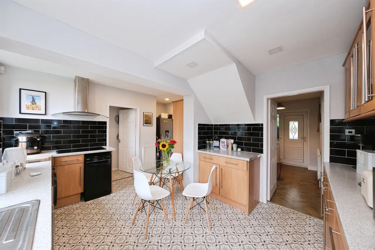 Caldey Road, Dronfield, photo 6