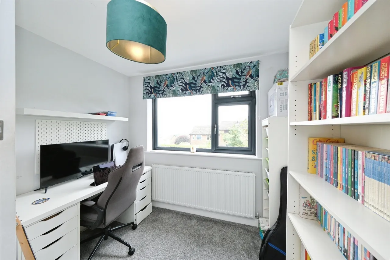 Caldey Road, Dronfield, photo 12