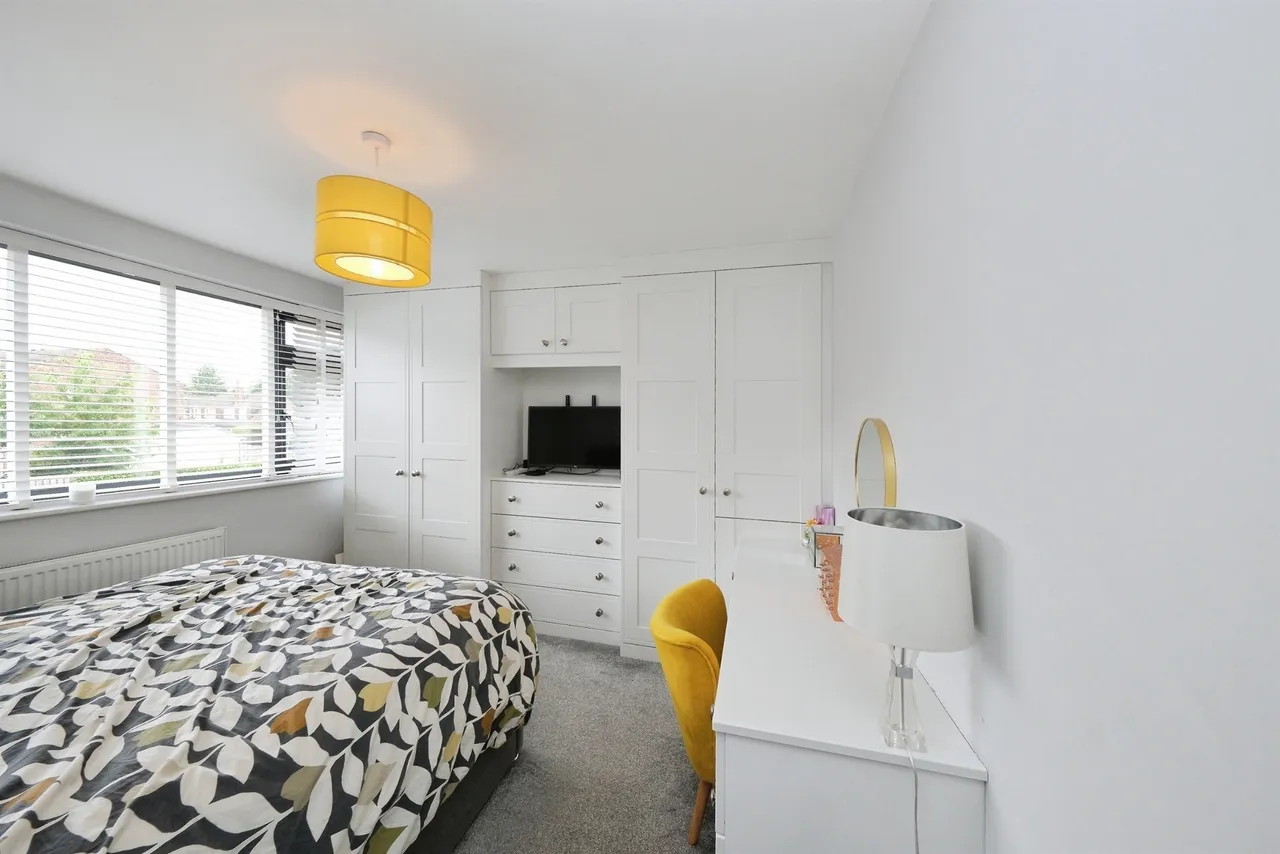 Caldey Road, Dronfield, photo 9