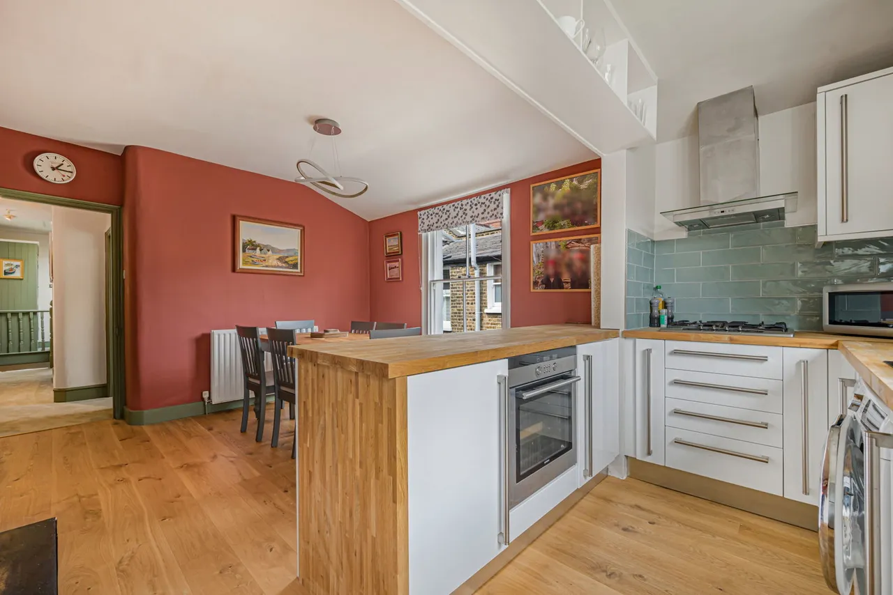 Fieldhouse Road, Balham, photo 13