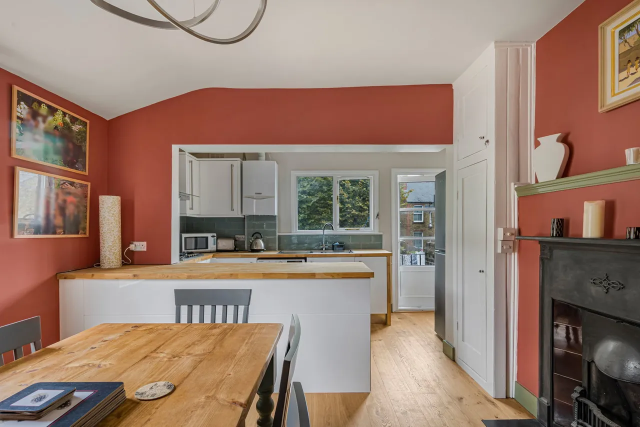 Fieldhouse Road, Balham, photo 8
