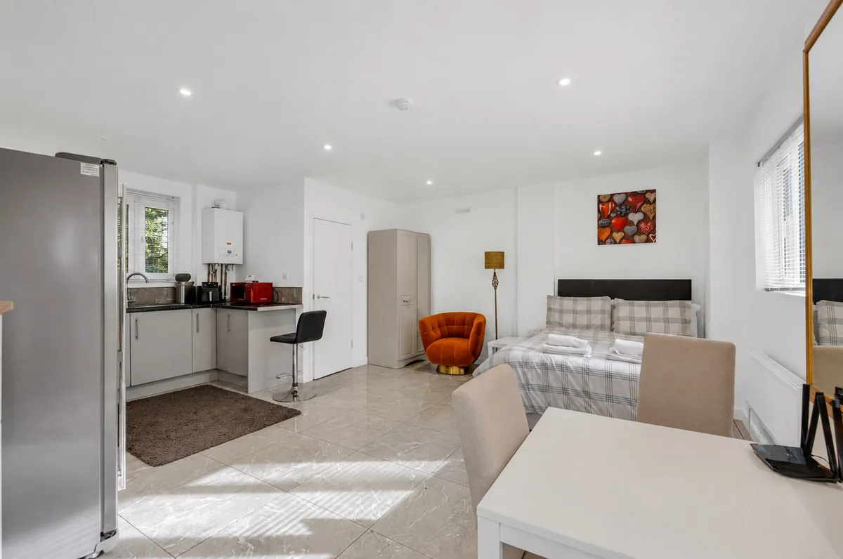 Denham Road, Iver, SL0, photo 16