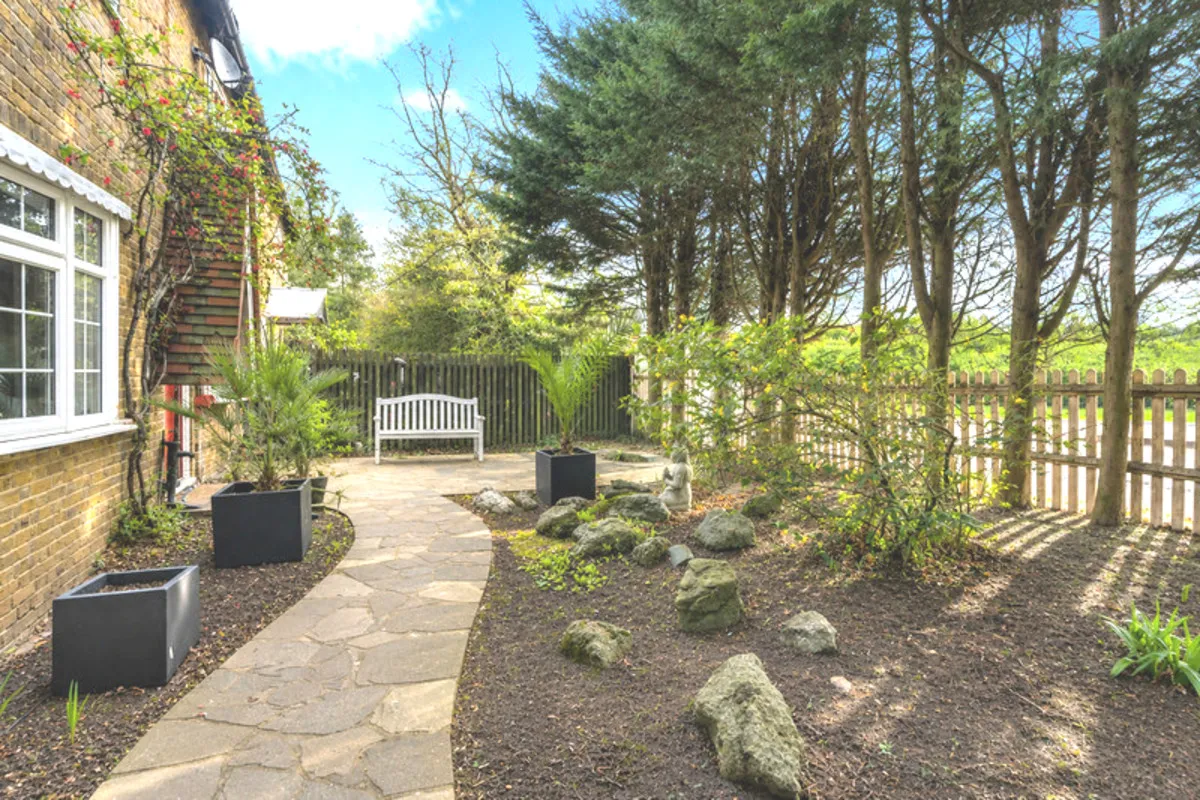 Denham Road, Iver, SL0, photo 7