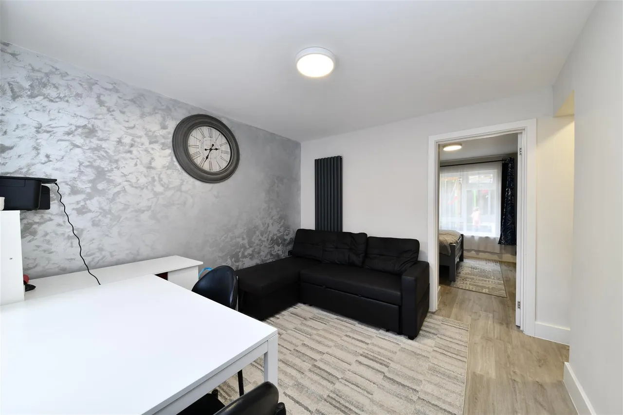 Ridgeway, Stevenage, Herts, SG1 1PS, photo 3