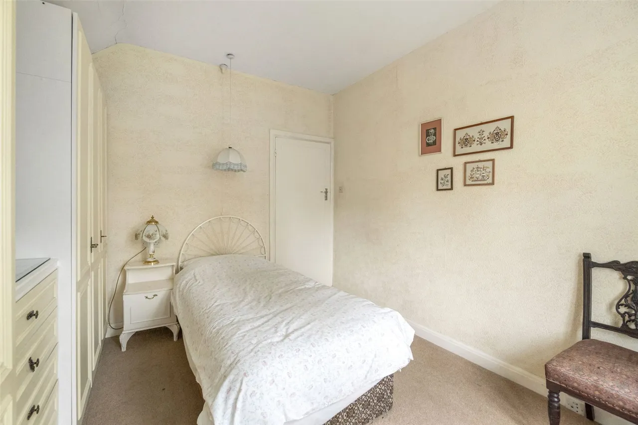 Wensleydale Road, Hampton, TW12, photo 12