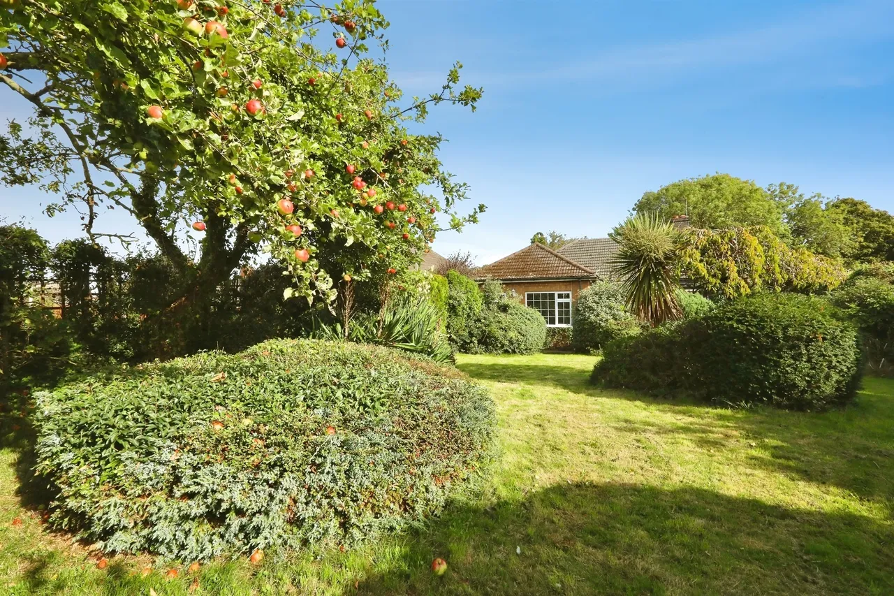Church Lane, Clarborough, DN22, photo 3