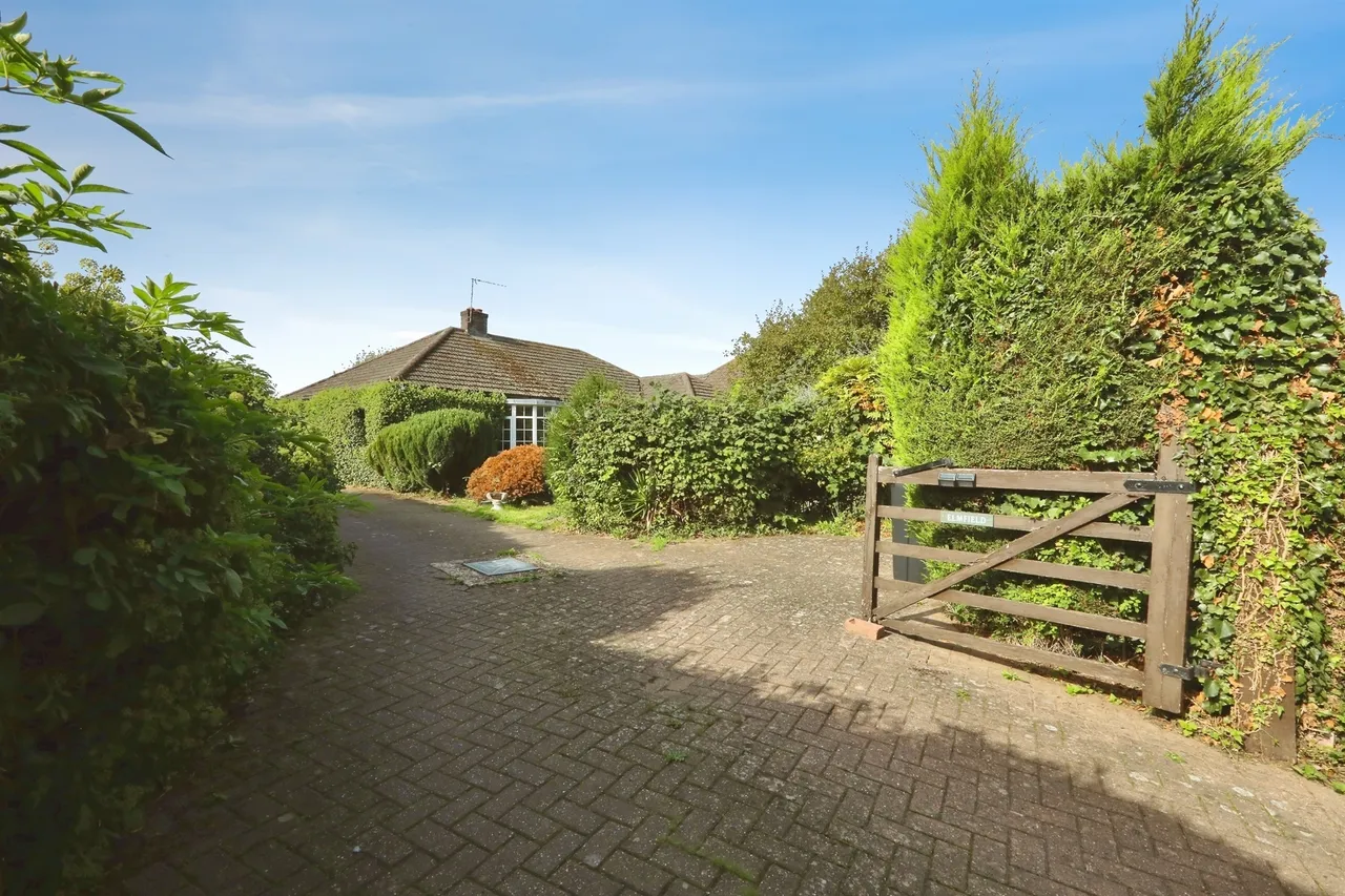 3 bed house for sale, Church Lane, Clarborough, DN22
