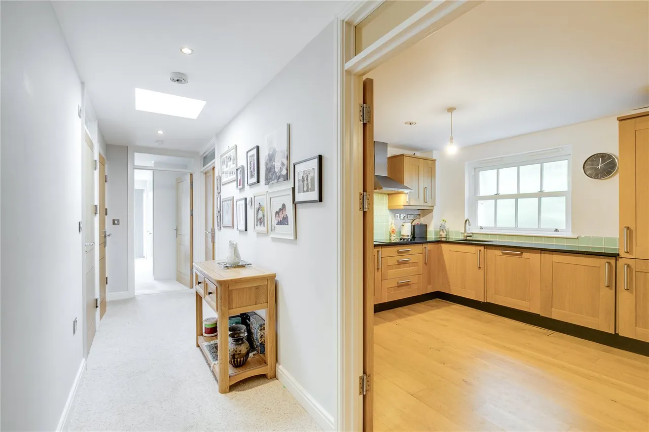 St Martins Road, Knebworth, SG3, photo 3